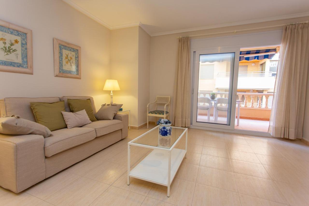 Front Apartment *
